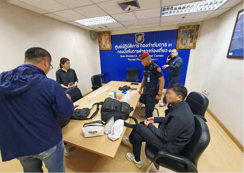 泰国机场破获机上盗窃案 两中国男子涉嫌多起财物失窃-白菜导航网-白菜社区-白菜作业群
